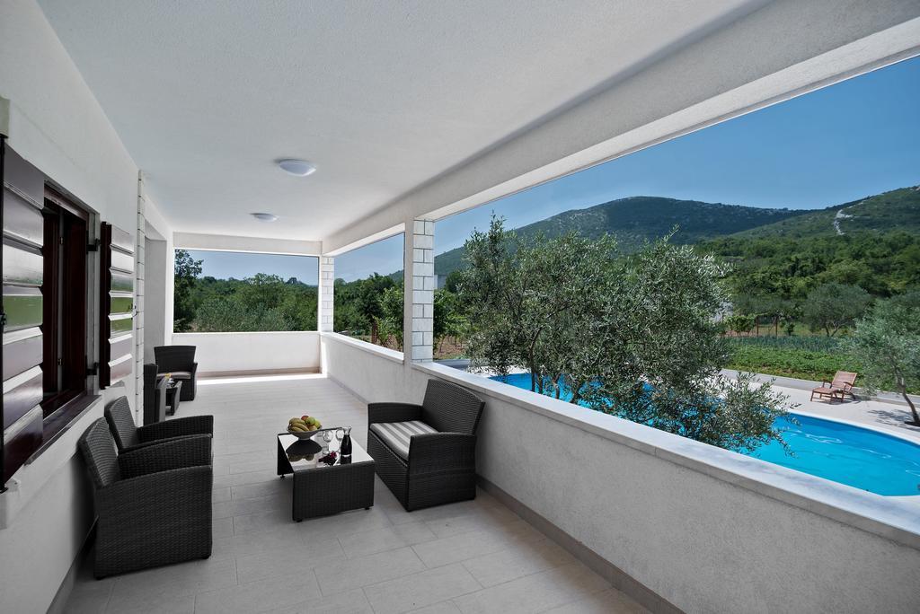 Villa Vinea Prapatnica Екстериор снимка